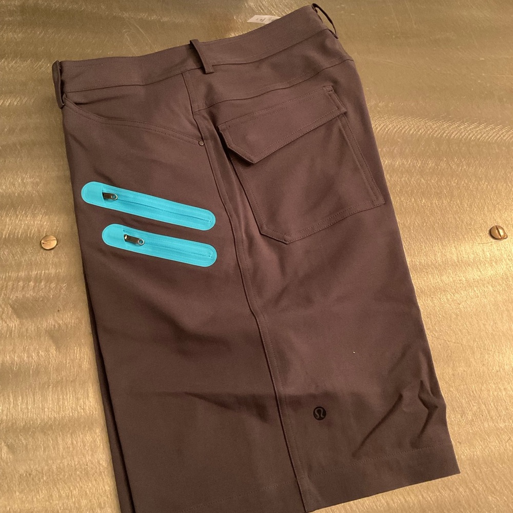 Lulu Lemon Mens Casual Short